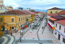 Rikostruktohet sheshi para gjimnazit më të njohur të Shkodrës