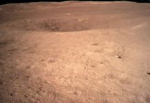 Publikohet FOTO e parë e “anës së errët” të Hënës