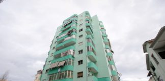 “Fondi i Komuniteteve”, rikonstruktohen të gjitha godinat e pallateve “Hawai”