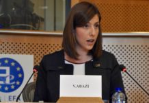 27 vjeçarja shqiptare që jep leksione në universitetet më të mira të botës