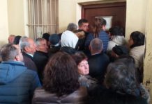 Fluks kërkesash, zyrat e aplikimit për karta identiteti të hapura edhe sot