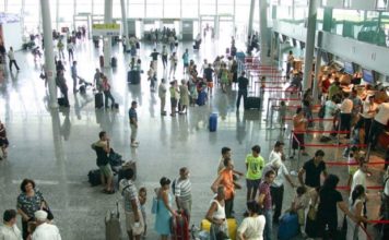 Turizmi rrit tregun e fluturimeve, afro tre milionë pasagjerë kaluan nga Rinasi gjatë 2018