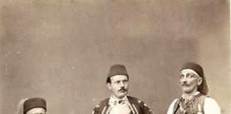FOTOT e rralla të 1820-1890/ Si ishin burrat shqiptarë, 200 vjet më parë