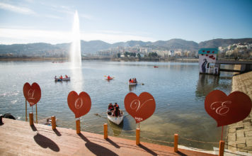 Përurohet “Moli i Dashurisë” në Parkun e Liqenit