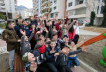 Ndërtohet rruga mbi “Përroin e Gjerozës” në Qesarakë