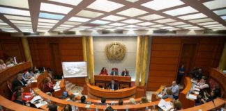 600 bursa për nxënësit e kryeqytetit