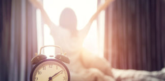 Studim/ Ata që vlerësojnë kohën më shumë se sa paratë janë më të lumtur