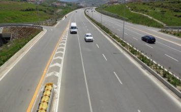 Tiranë-Elbasan, hapet njëri krah i këtij segmenti rrugor