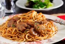 A duhet të hamë makarona në darkë?