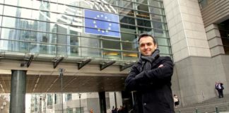 Histori suksesi/ Njihuni me shqiptarin që kandidon për Parlamentin Evropian
