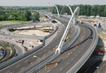 By Passi i Fierit/ Një korsi hapet para sezonit turistik