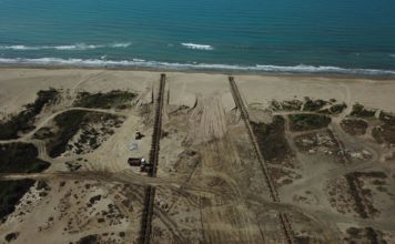 Gazsjellësi TAP nisi shtrimin e tubave në det