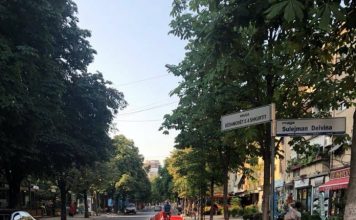 Tiranë, rritet interesi i qytetarëve për biçikletat