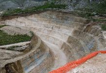 Foto/ Punime me ritme të shpejta në aksin Kardhiq-Delvine