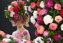 Londer, spektakli i luleve tërheq 150 mijë vizitorë