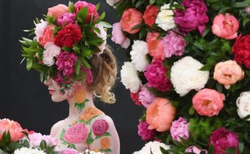 Londer, spektakli i luleve tërheq 150 mijë vizitorë