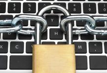 Qeveria ndalon me ligj hyrjen e fëmijëve nën 14 vjeç në sallat e internetit dhe lojërave online