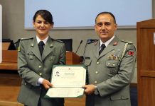 FA, gradohen 54 oficerë të rinj (Fotot)