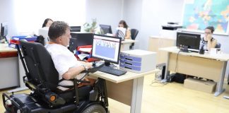 Ndryshon ligji/ Të punësuarit me aftësi ndryshe përfitojnë edhe pagesën e aftësisë së kufizuar