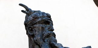 Një shtatore e Skënderbeut do të vendoset edhe në Ulqin