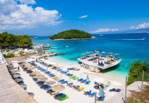 Lajmi nga Franca: Ia vlen të zbuloni sharmet e Shqipërisë, ka plazhe përrallore