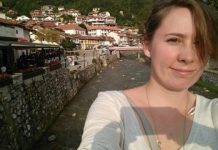 Amerikania që e la Teksasin për të dhënë mësim në Prizren