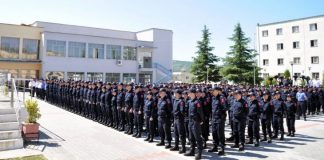 Kriteret dhe dokumentacioni / Doni të punoni në polici? 500 vende të lira për Shkollën e Policisë. Ja si të aplikoni