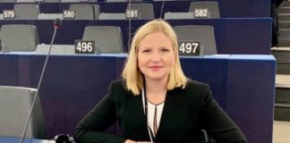 Shqiptarja që hyri në histori, eurodeputetja Arba Kokalari nis punën në Parlamentin Evropian