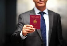 Lajmi i mirë/ Komisioni Evropian refuzon kërkesën e Holandës për rikthimin e vizave për Shqipërinë