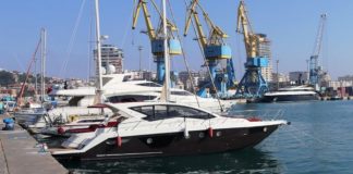 Durrësi destinacion i kroçerave, vjen superjahti “Vertigo” (Fotot)