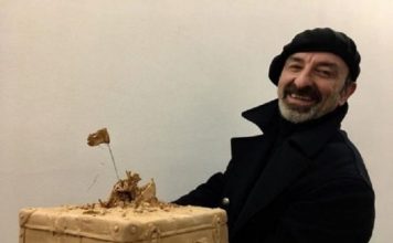 Shqiptari fiton vendin e parë në Festivalin Ndërkombëtar të Karikaturës