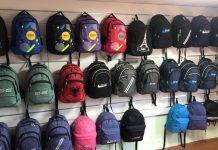 Erdhiii shkolla! Këto çanta nuk janë kineze, janë 100% ‘made in Albania’ (Fotot)