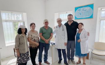 Doktor Angjelini vjen sërish nga Amerika dhe viziton falas bashkëfshatarët e tij në Fishtë