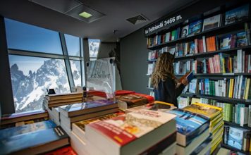 Letërsia arrin kulmin, njihuni me librarinë më të lartë në botë