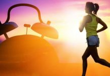 10 këshilla efektive që do t’ju ndihmojnë të zgjoheni herët