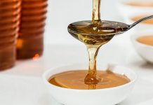 Mjaltë herët në mëngjes, çfarë i ndodh organizmit nëse konsumojmë 1 lugë çdo ditë