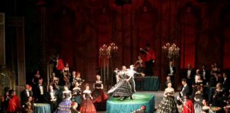 Hapet sezoni operistik në sheshin “Skënderbej”