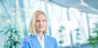 Eurodeputetja me origjinë shqiptare lobon për negociatat për Shqipërinë