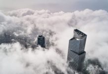 Objektet që prekin qiellin, njihuni me 10 godinat më të larta në botë (Fotot)