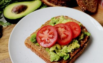 Ushqimet që nuk duhet t’i konsumojmë asnjëherë me stomakun bosh