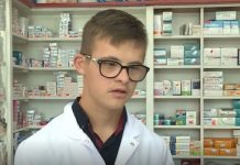 16-vjeçari me Sindromën Down fillon punën si farmacist