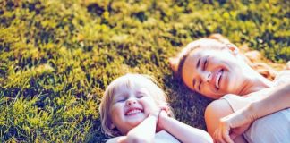 Buzëqesh se të zgjatet jeta! Sot është Dita e Buzëqeshjes, ja si lindi kjo ditë dhe pse