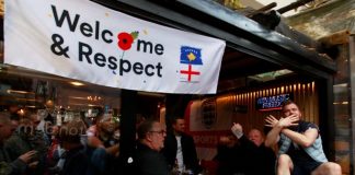 I humbi portofoli, tifozi anglez befasohet nga ajo që i ndodhi në Kosovë