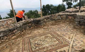 Mozaiku i Linit, mes historisë ilire dhe fshatit piktoresk (Fotot)
