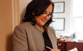 Historike! Shqiptarja fiton zgjedhjet për prokurore në SHBA