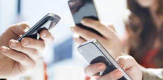 Facebook, Skype, Viber e WhatsApp? Si komunikojnë shqiptarët