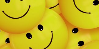 Pse duhet të qeshësh në punë?