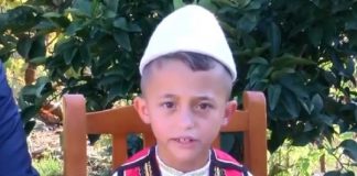 Njihuni me 7 vjeçarin që reciton 2800 vargje të Fishtës (VIDEO)