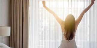Jeni gjumashë? Ja pesë mënyra sesi të zgjoheni herët në mëngjes
