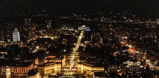 Koncerti për Vitin e Ri, ja kush do këndojë në Sheshin Skënderbej. Zbulohen surpriza